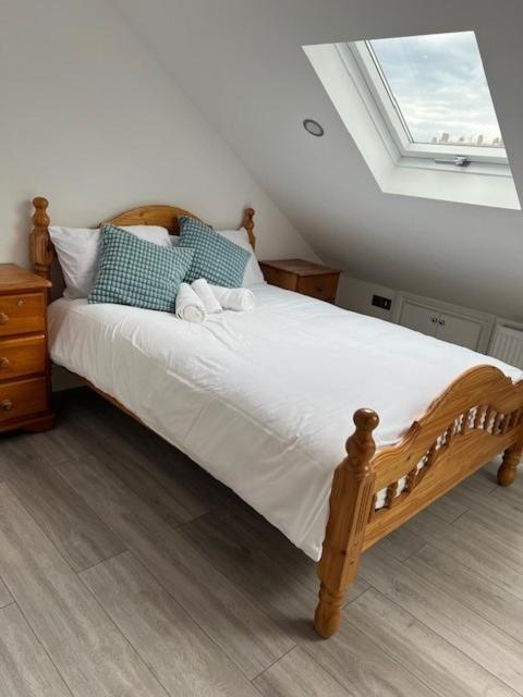 Graveney House Private
